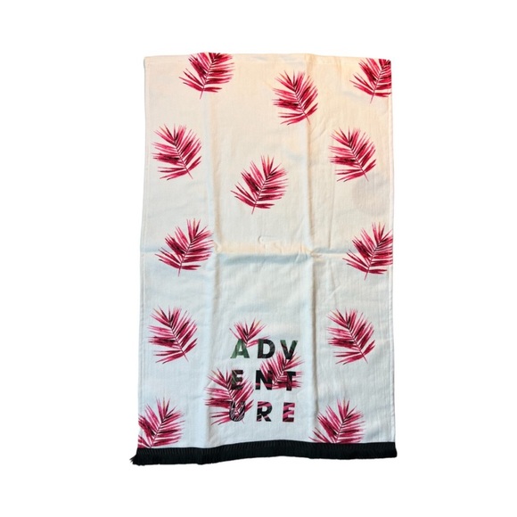 NWT Place and Time Hand Towels Set Of 2 Wild Summer Collection - Adventu… - Picture 3 of 11